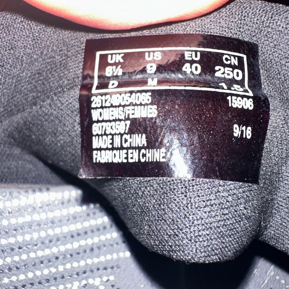 Clarks Cloudsteppers Women's Sandals Size 9 Arla Glison Flip Flop Black Fabric - Picture 8 of 9